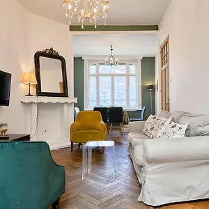 Beautiful 1900 House Full Equipped 4bdrm Garden! Appartement